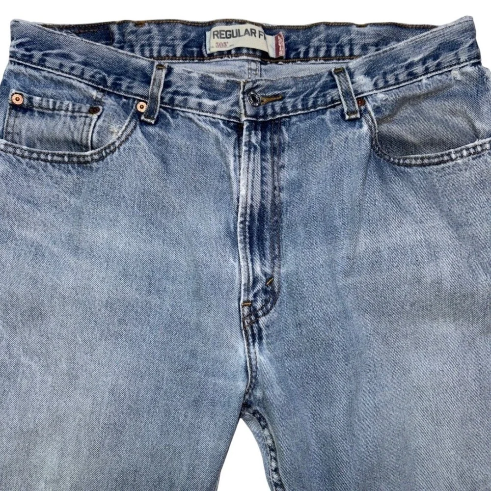 Vintage Levis 505 Jeans 38x30 Light Wash Straight Leg 90s Made in USA Distressed - Picture 5 of 6